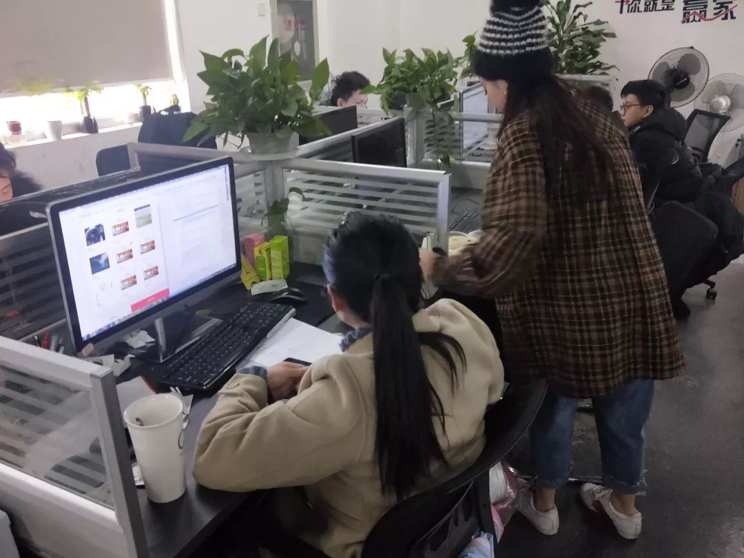 元宵節 | 龍灣區經信局局長蒞臨捷點科技...